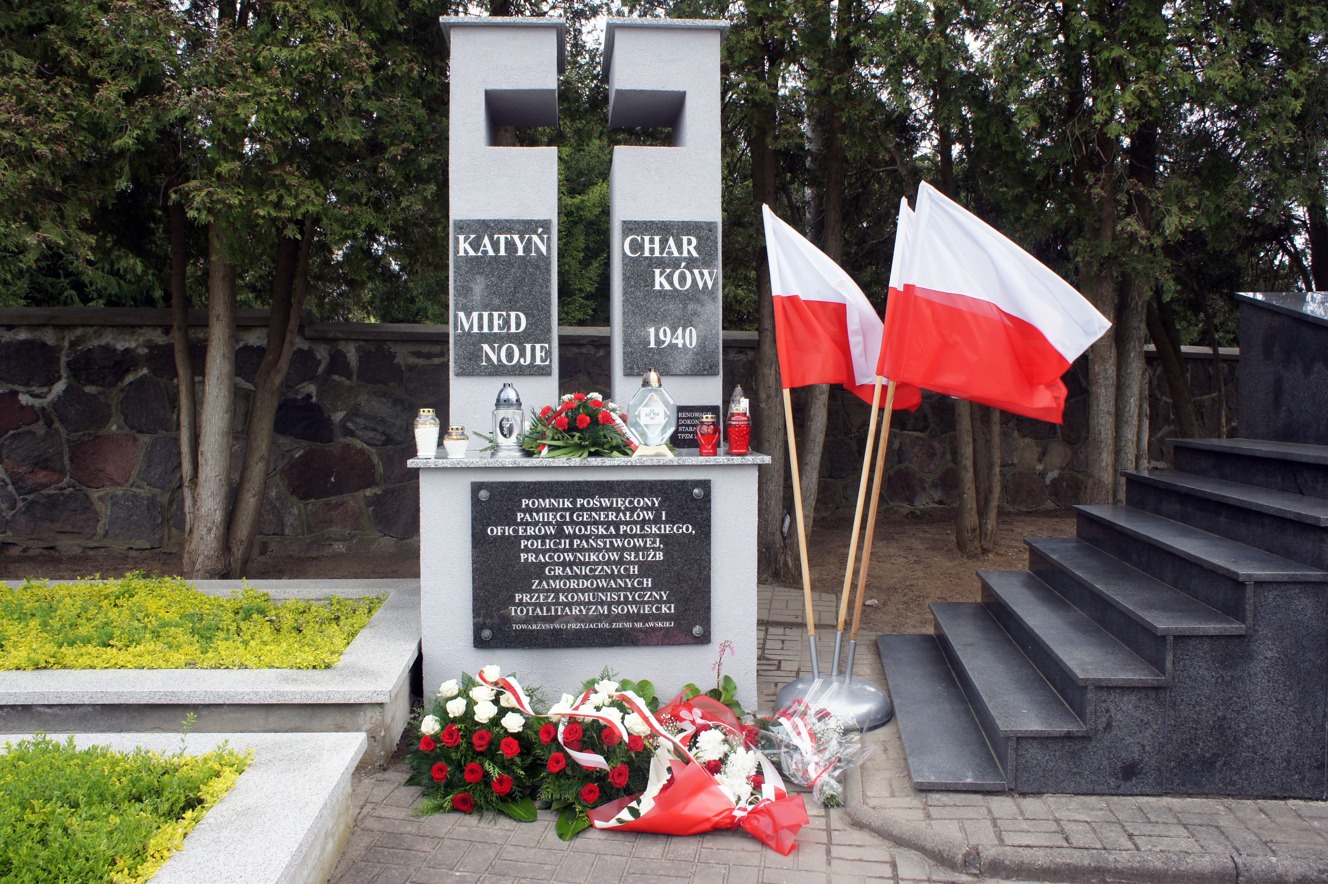 pomnik ofiar zbrodni katyńskiej