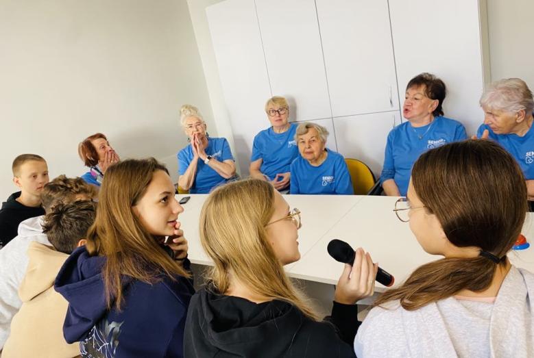 Integracja uczniów SP 3 z Seniorami