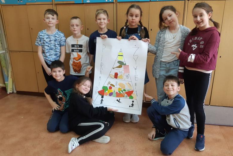 Projekt Zdrowo jem, więcej wiem klasy 2a z SP nr 7 w Mławie