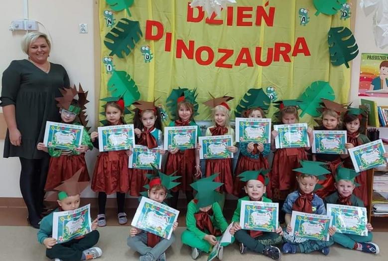 Dzień Dinozaura w Biedronkach w MPS nr 3 w Mławie