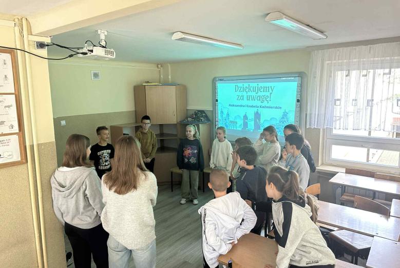 Europejski Dzień Języków Obcych w SP nr 3 – starsi uczą młodszych