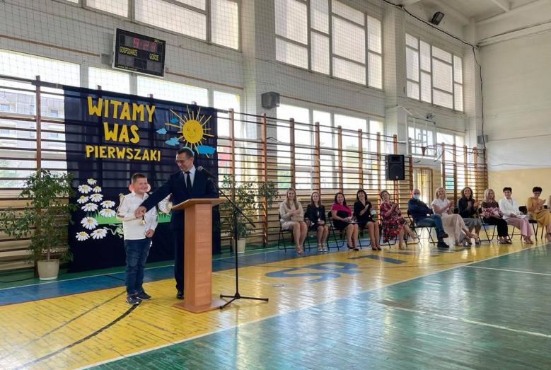 Rozpoczęcie roku szkolnego 2021/2022 w SP nr 7 w Mławie