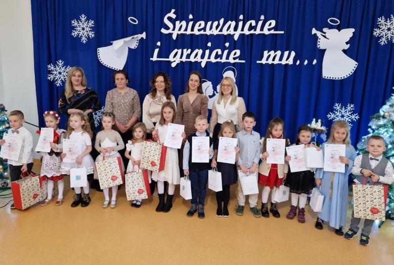 Dzieci z SP 2 w X Międzyprzedszkolnym konkursie kolęd i pastorałek