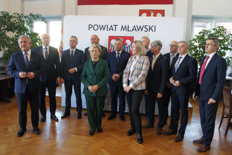 Uczestnicy konferencji prasowej ws. Programu Polski Ład