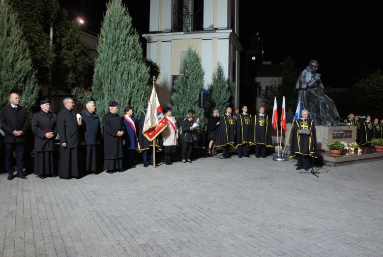 uroczystość przy pomniku Jana Pawła II
