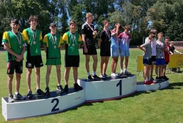 Sukces uczniów z SP 4 podczas zawodów lekkoatletycznych w Ciechanowie