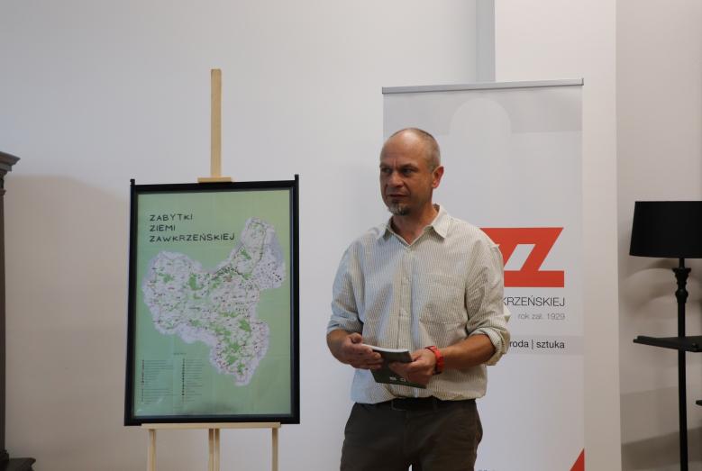 Dyrektor Muzeum Ziemi Zawkrzeńskiej w Mławie Robert Zaborowski