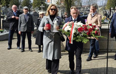 Złożenie kwiatów UMM
