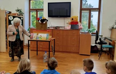 Spotkanie autorskie z Mirą Białkowską w Miejskiej Bibliotece Publicznej