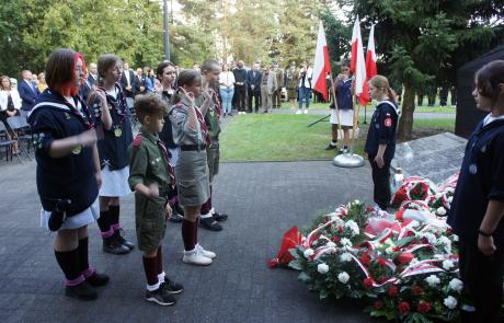 Mauzoleum Żołnierzy Września w Uniszkach Zawadzkich