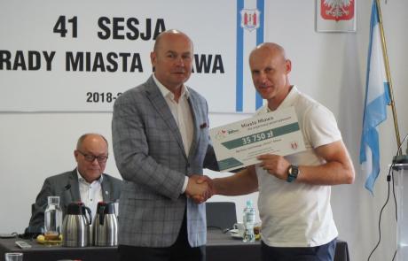 Burmistrz Sławomir Kowalewski i prezes klubu Marlin Tomasz Szczepański