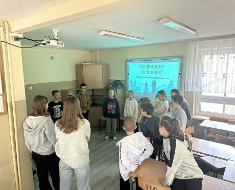 Europejski Dzień Języków Obcych w SP nr 3 – starsi uczą młodszych