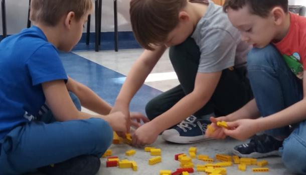 Uczniowie SP nr 2 budowali miasto z Lego