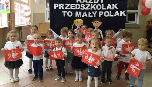 Jesteśmy Polką i Polakiem - grupa Słoneczka z MPS nr 3 w Mławie