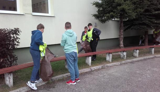"Myślę, więc nie śmiecę" - uczniowie SP nr 7 w Mławie