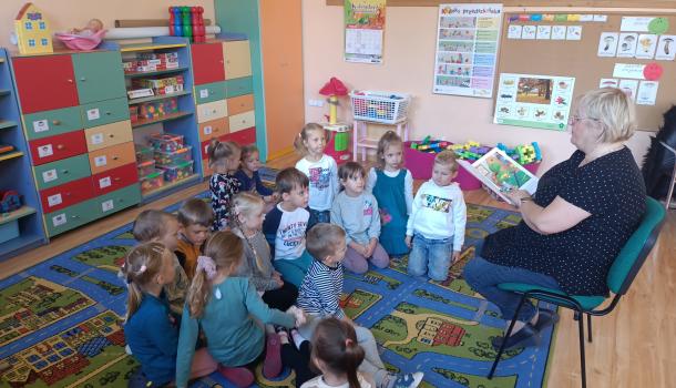 Miejskie Przedszkole Samorządowe nr 2 w Mławie świętuje Ogólnopolski Dzień Głośnego Czytania