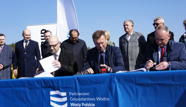 Podpisanie umowy na przebudowę zbiornika Ruda6