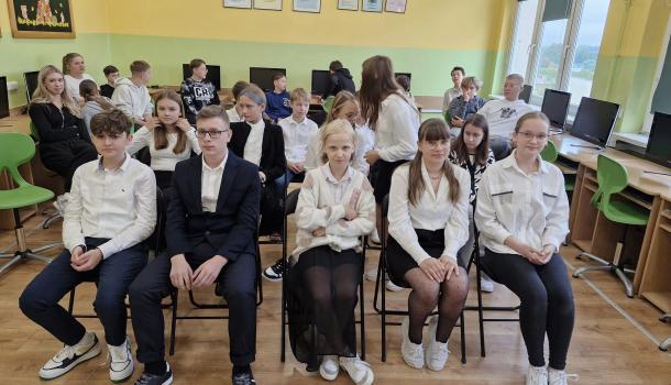 Debata on-line "Nie bądź obojętny..." z udziałem SP 2