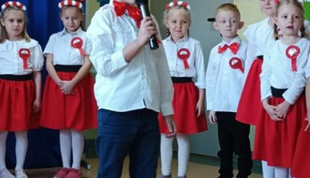 Uroczystość z okazji 11 listopada w MPS nr 4