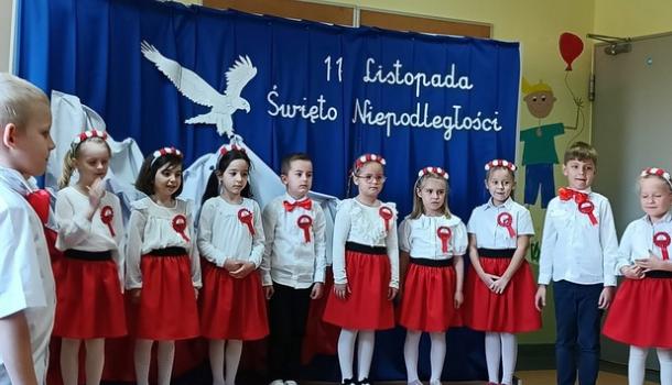 Uroczystość z okazji 11 listopada w MPS nr 4
