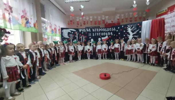 Warsztaty patriotyczne w Stokrotkach i Biedronkach w MPS nr 3