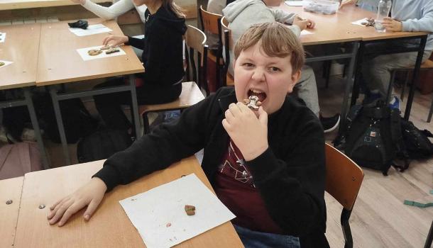 Warsztaty dekorowania pierników w klasach 5 w SP nr 3
