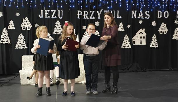 Wieczór kolęd i pastorałek w klasach I-III w SP nr 2