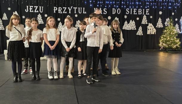 Wieczór kolęd i pastorałek w klasach I-III w SP nr 2