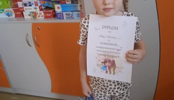Międzyprzedszkolny konkurs plastyczny „Laurka dla babci i dziadka"
