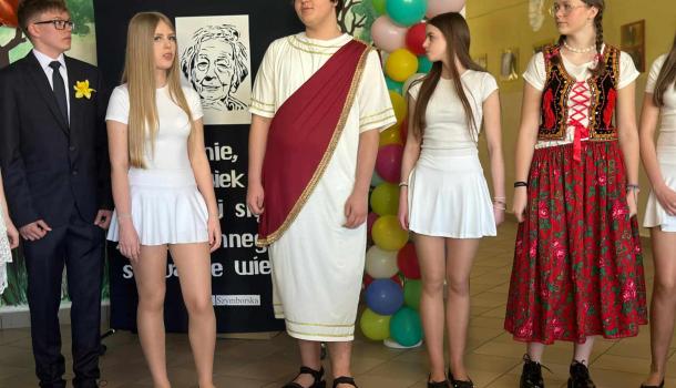 Uroczyste podsumowanie XX Powiatowego Konkursu Poetyckiego Twórcza wyobraźnia - SP nr 7 w Mławie