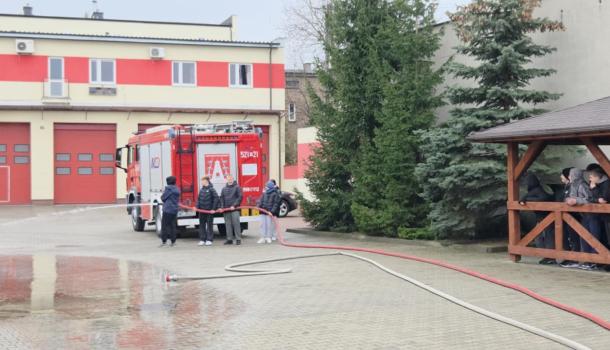 Wycieczka zawodoznawcza w ramach projektu Kariera bez barier w SP 3
