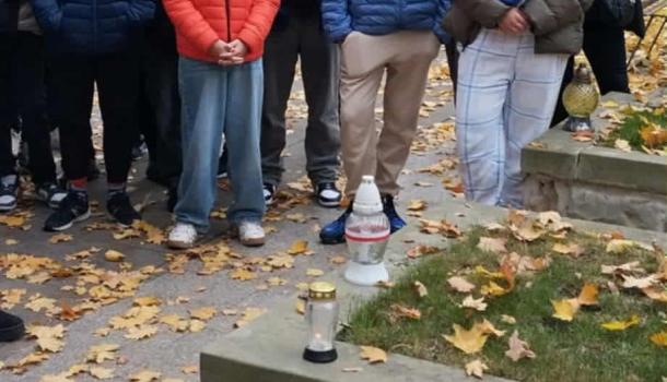 Uczniowie z SP nr 7 śladami bohaterów "Kamieni na szaniec"