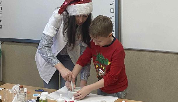 Poznajemy zawody swoich rodziców – zajęcia z farmaceutą w SP nr 3