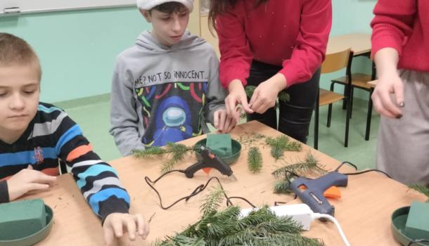 Świąteczne warsztaty florystyczne w ZPO 2