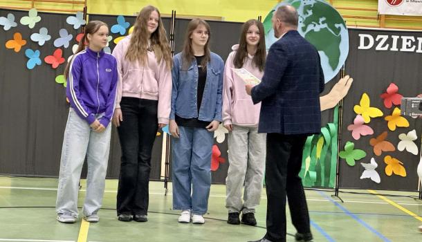 Zainwestuj w naszą planetę – podsumowanie projektu z okazji Dnia Ziemi w SP nr 3 