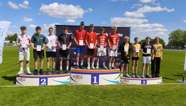 Uczniowie z SP 4 w finale powiatu w lekkoatletyce