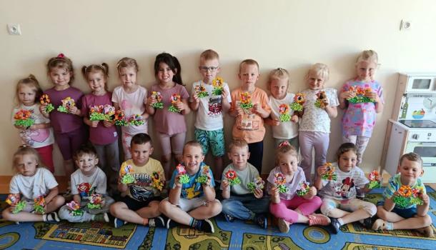 Małe rączki, wielkie serca przedszkolaczków z MPS nr 2 